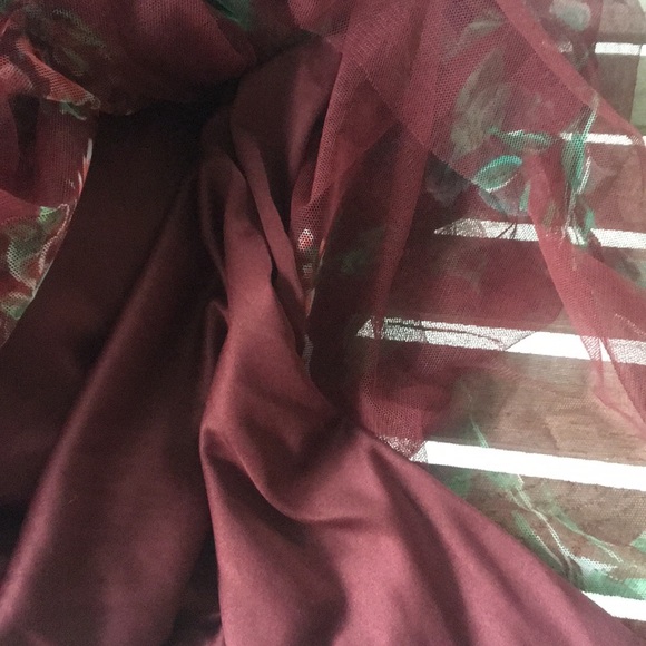 Lauren Conrad Dress, Size 2 - Picture 8 of 8